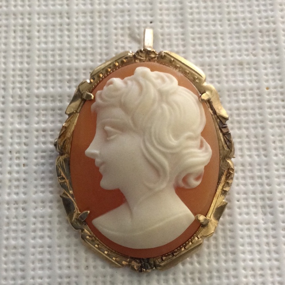 Vintage Cameo Brooch and Pin 14 k gold
